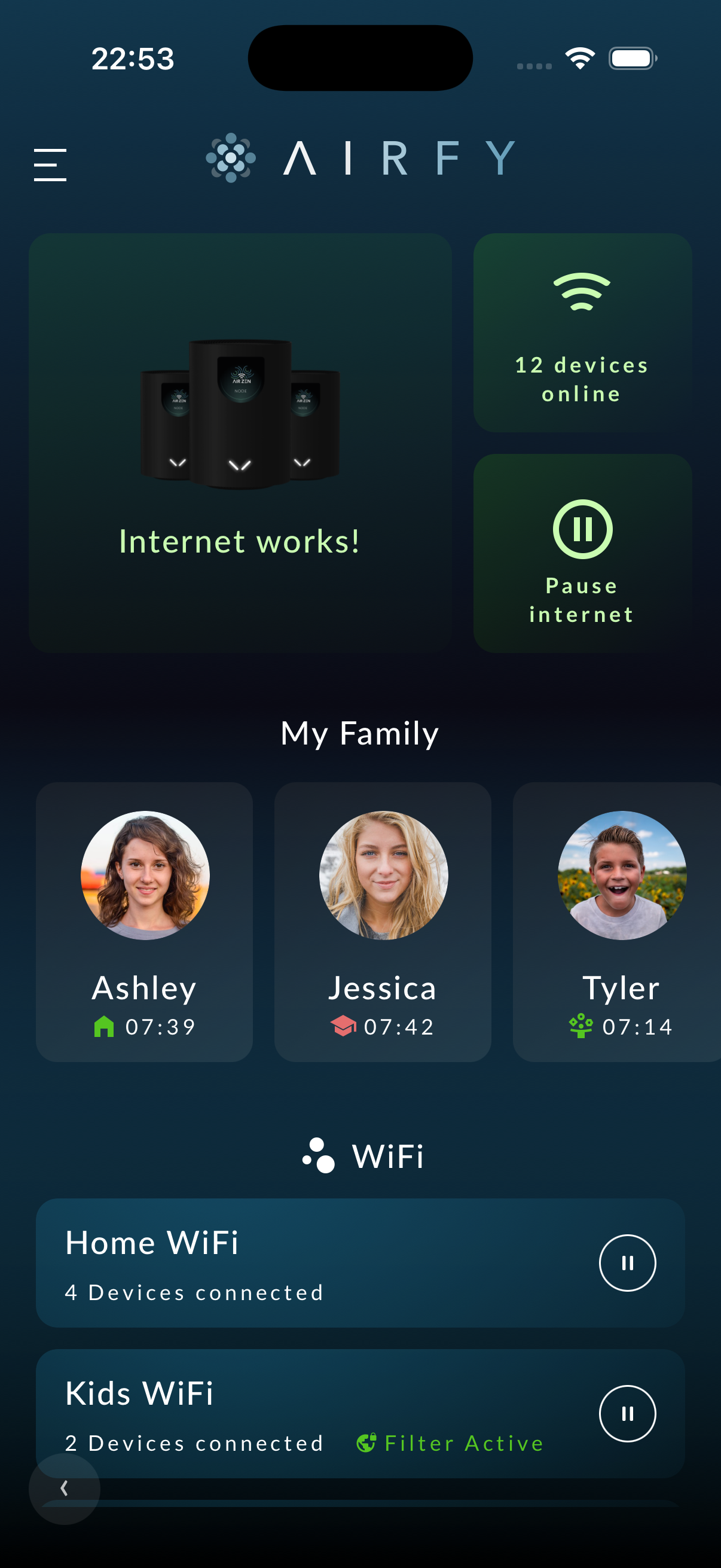 MeshNode app home dashboard with Pause, Family schedules, and Kids WiFi filter
